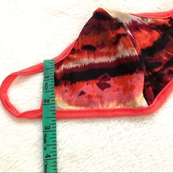 🔴 5 for $10 ONE Abstract Design Red & Black Face Mask - Picture 5 of 7